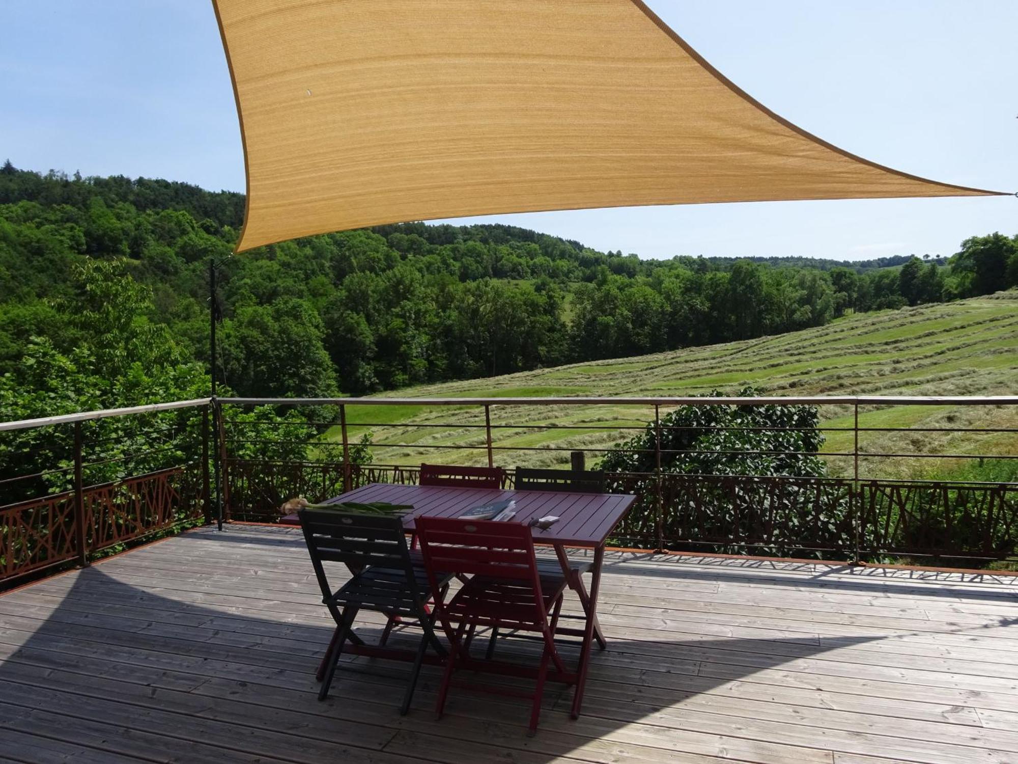 Gite Charmant Avec Terrasse Et Wifi Au Puy-En-Velay - Fr-1-582-331 Le Puy-en-Velay Exteriér fotografie